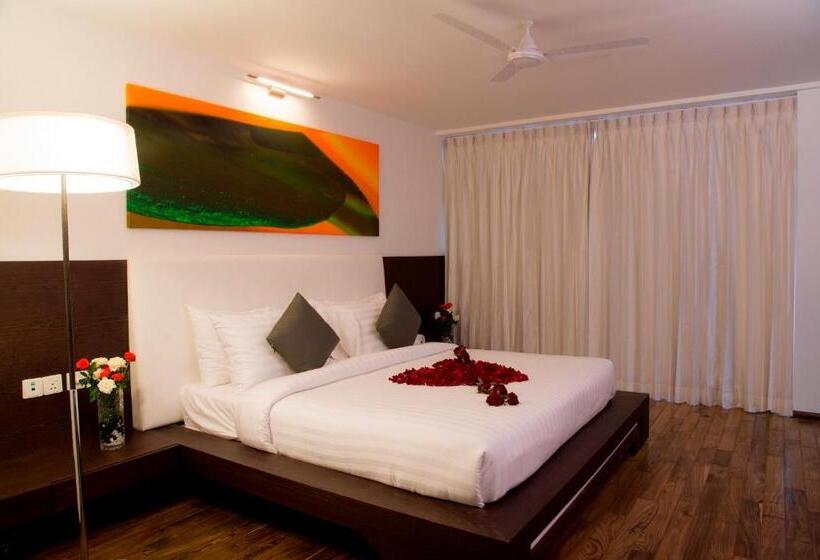 سوییت, Springs Hotels And Spa