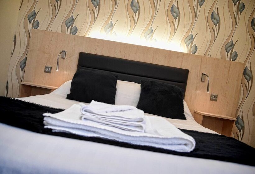 غرفة قياسية, The Mill Forge