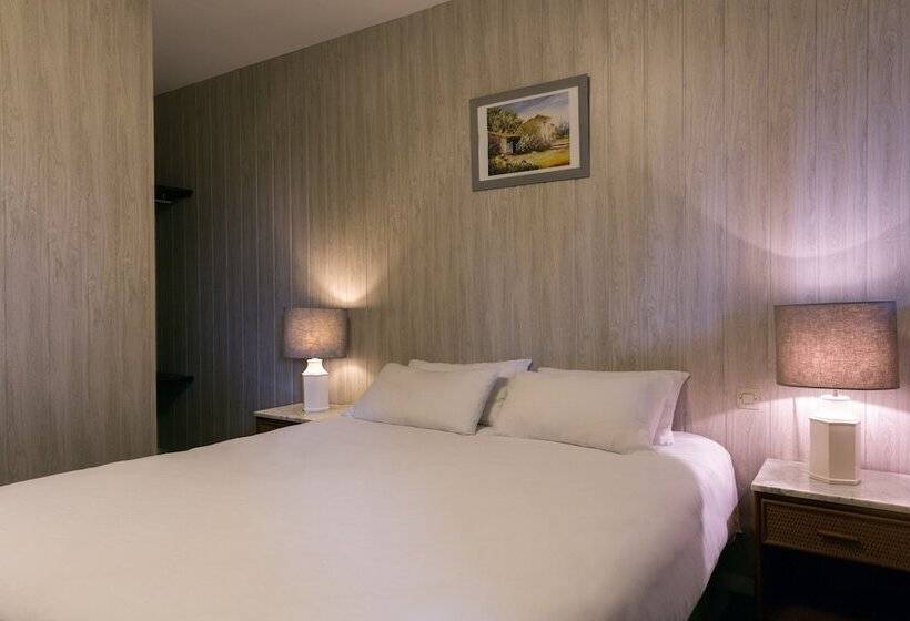 Номер Стандарт, The Originals Access, Hôtel La Dousseine, Dreux Nord