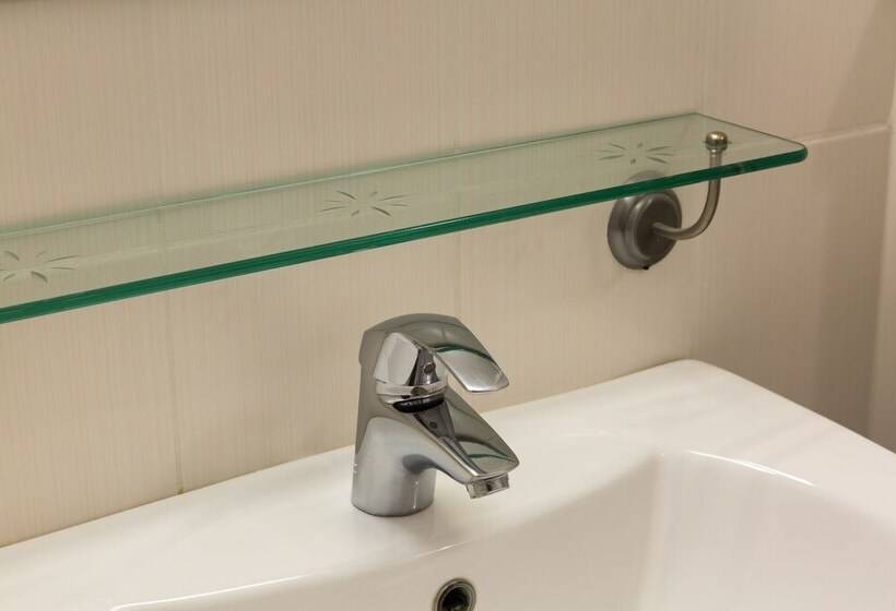 اتاق استاندارد, The Originals Access, Hôtel La Dousseine, Dreux Nord