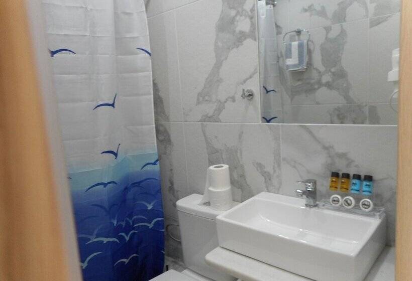 חדר סטנדרט, Anatoli