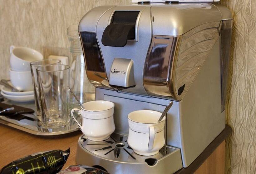 اتاق استاندارد, Astoria