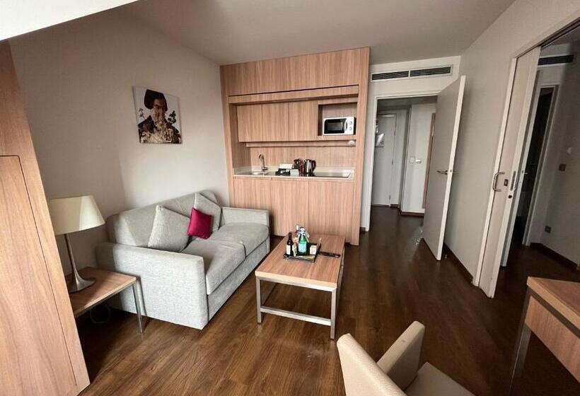 行政套房, City Résidence Paris Cdg Airport