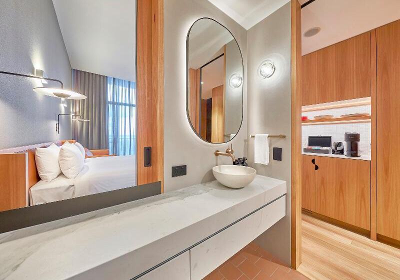 デラックスルーム, Cosmopolitan Ahmedabad