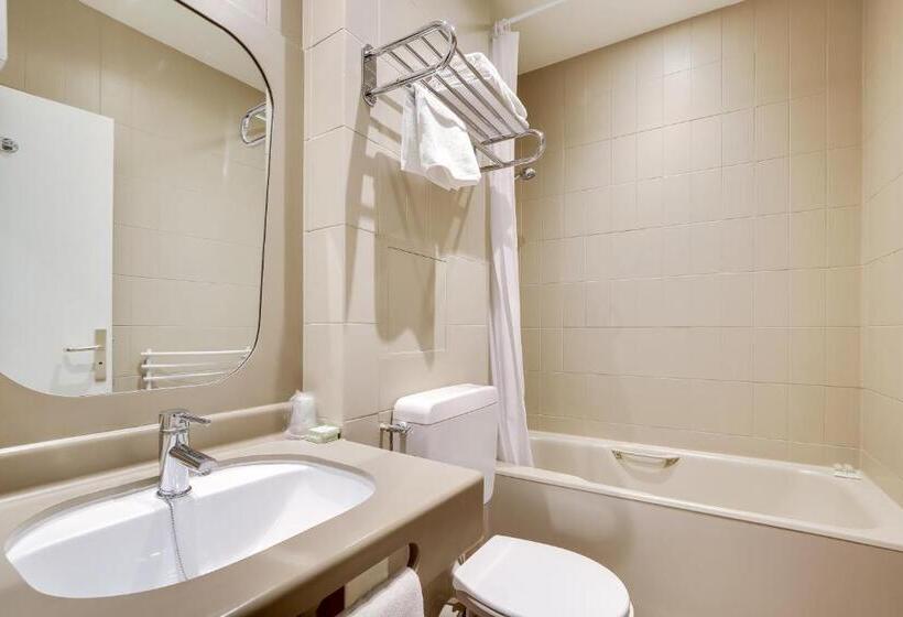 غرفة قياسية, Des Arts