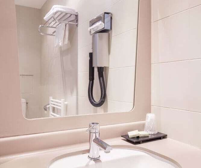 غرفة قياسية فردية, Des Arts