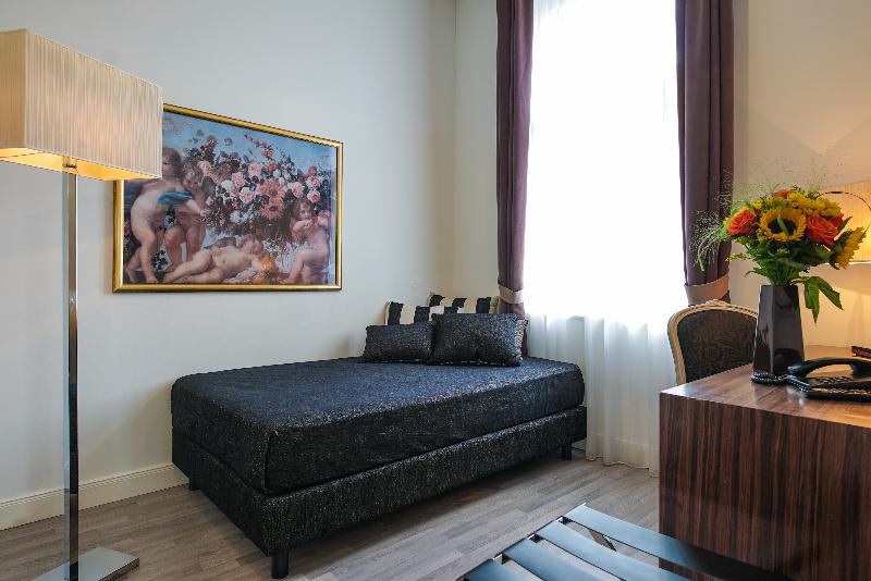 غرفة قياسية فردية, Des Arts