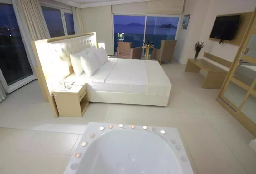 سوییت, Dragut Point North Hotel - All Inclusive