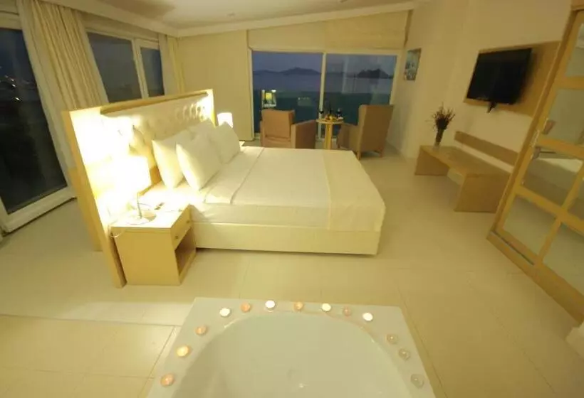 سوییت, Dragut Point North Hotel - All Inclusive
