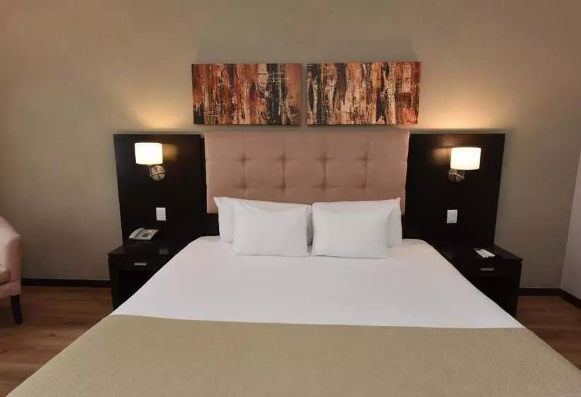 キングサイズベッドのスーペリアルーム, Howard Johnson Resort & Convention Center Ezeiza