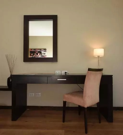 ジュニアスイート, Howard Johnson Resort & Convention Center Ezeiza
