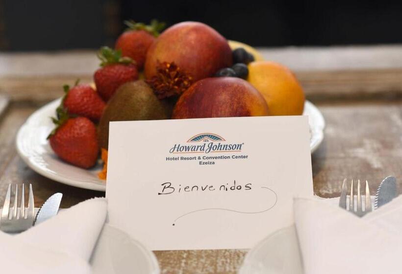 キングサイズベッドのスイートルーム, Howard Johnson Resort & Convention Center Ezeiza