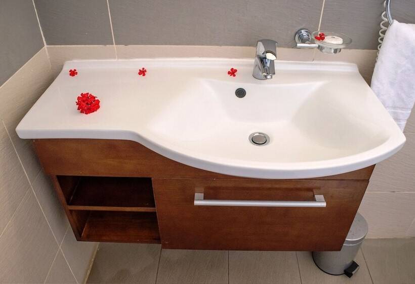 اتاق استاندارد, Hôtel Des 2 Mondes