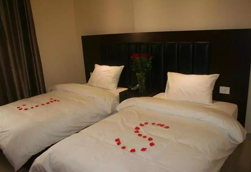 2 Bedrooms Suite Sea View, Jounieh Suites Boutique
