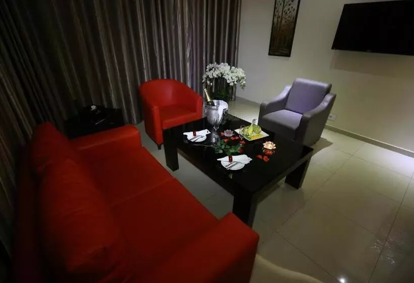 سوئیت اجرایی با چشمانداز دریا, Jounieh Suites Boutique