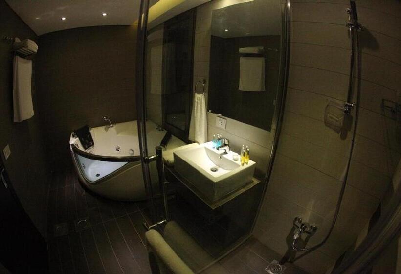 سوئیت اجرایی با چشم‌انداز دریا, Jounieh Suites Boutique