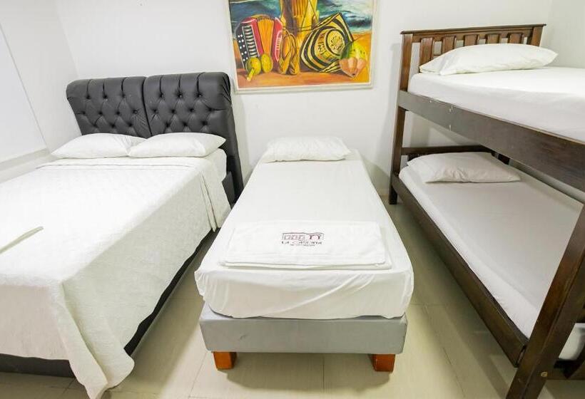 غرفة عائلية, La Casona De Getsemani