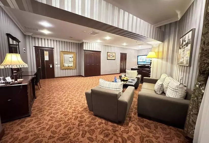 سوییت جونیور, Modern Hotel Baku