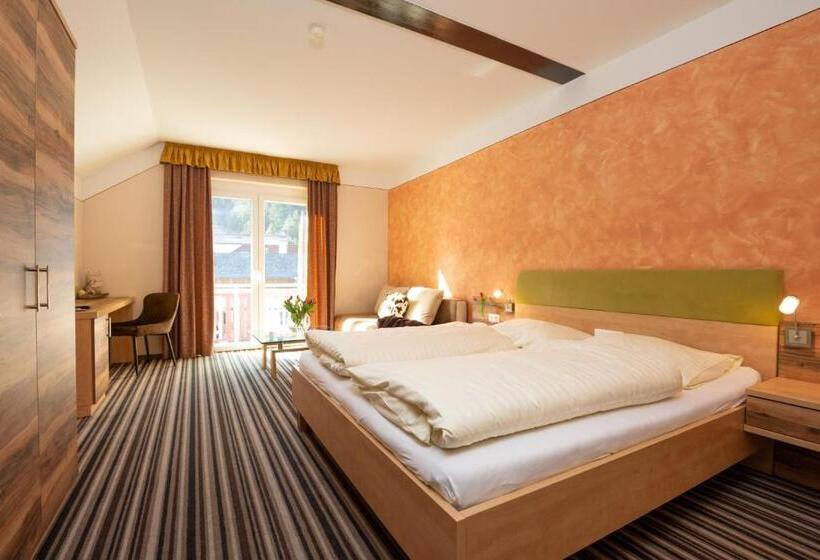 جناح عائلي, Pogöriacherhof