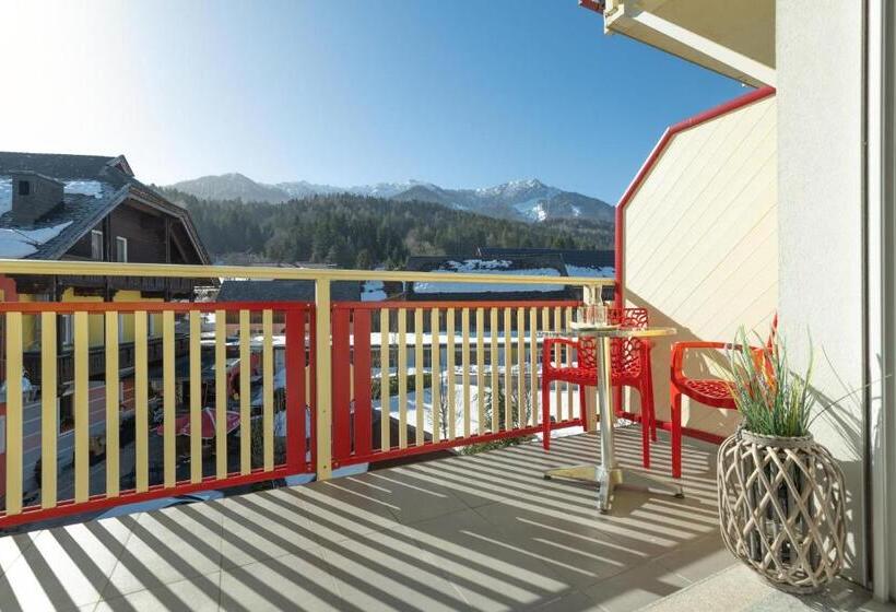 إستديو قياسى مزود بشرفة, Pogöriacherhof