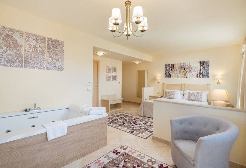 جناح مطل على المدينة, Regina Elena