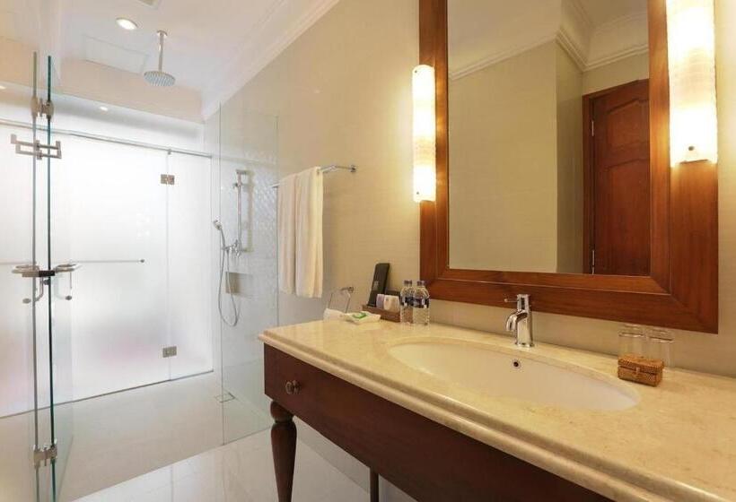 סוויטה נוף לבריכה, Seminyak Lagoon All Suites