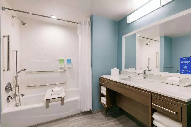 デラックスルーム, Wyndham Surabaya