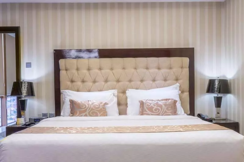 デラックスルーム, Wyndham Surabaya