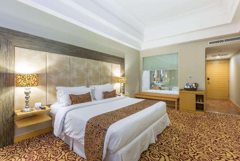 Номер Deluxe, Wyndham Surabaya