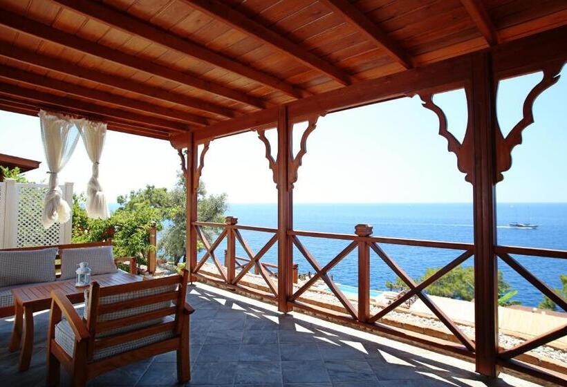 جناح مزود بحمام سباحة, Zakros Hotel Lykia   Adults Only