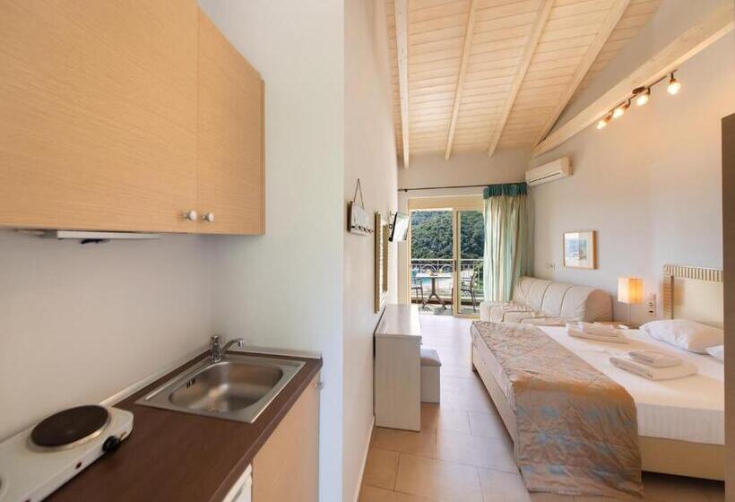 海の見える1ベッドルームアパートメント, Rouda Village