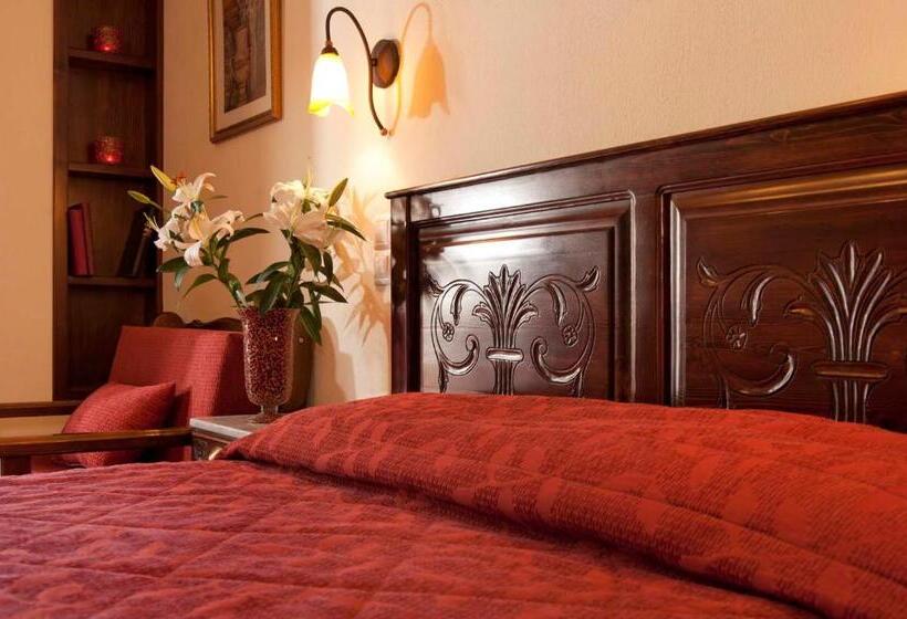 חדר סטודיו סטנדרד, Fretzato