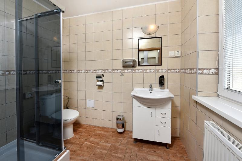 标准工作室, Aplend Vila Julia