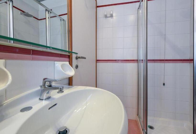 エコノミールーム, Aurora