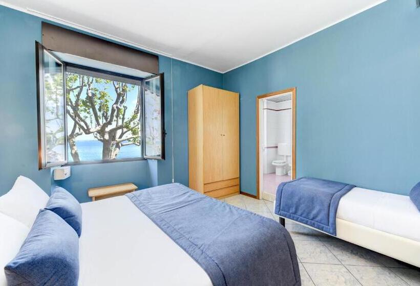 Номер Стандарт Вид на Озеро, Aurora