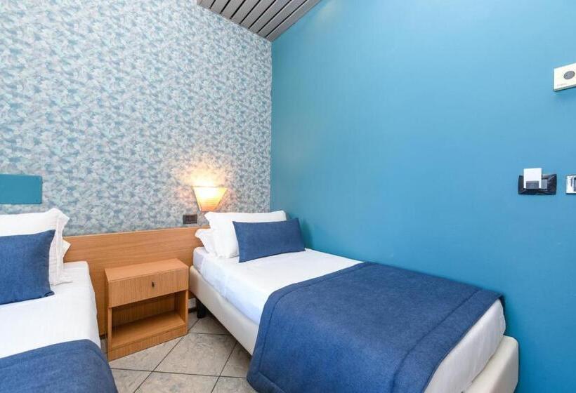 Номер Стандарт Вид на Озеро, Aurora