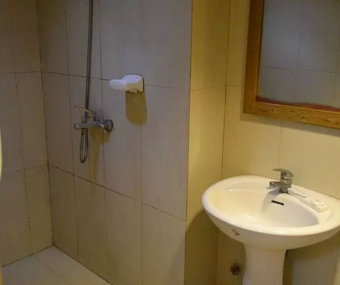 デラックスルーム, Cebuview Tourist Inn