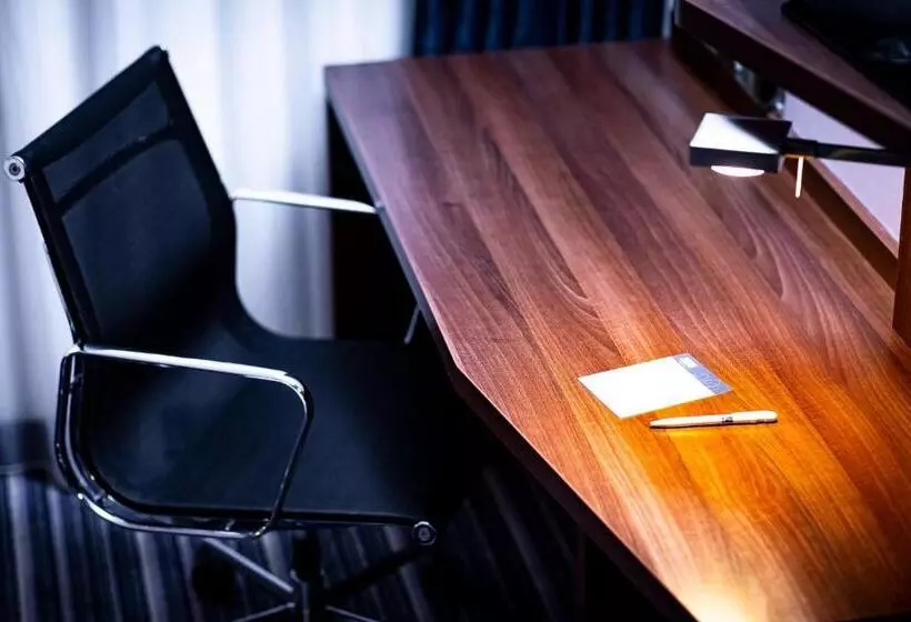 اتاق استاندارد برای معلولان, Holiday Inn Express Arnhem, An Ihg