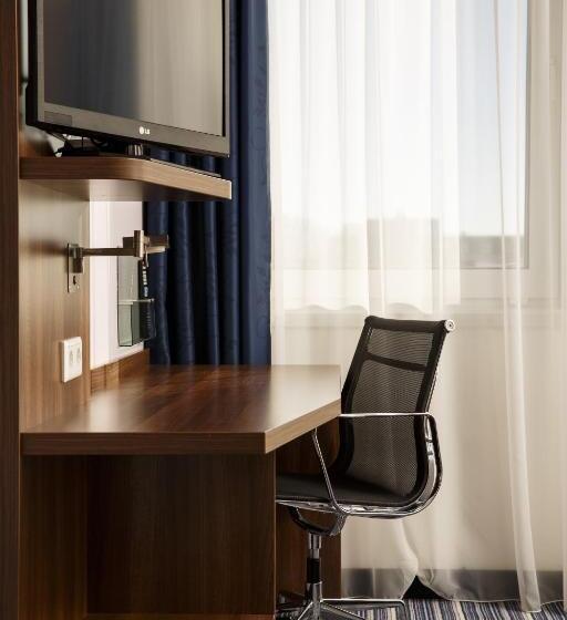 Номер Стандарт Адаптированный для Инвалидов, Holiday Inn Express Arnhem, An Ihg