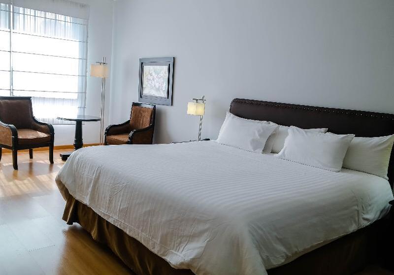 חדר סטנדרט, Internacional La Triada