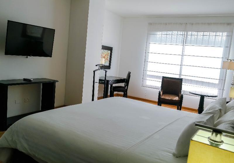 חדר סטנדרט, Internacional La Triada