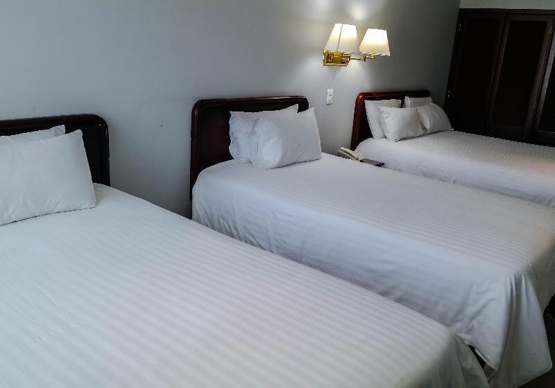 חדר סטנדרט לארבעה, Internacional La Triada