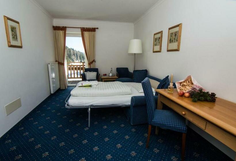 סוויטת ג'וניור, Kreuzberg Monte Croce