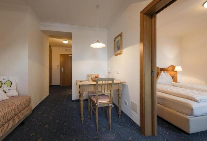 סוויטת ג'וניור, Kreuzberg Monte Croce