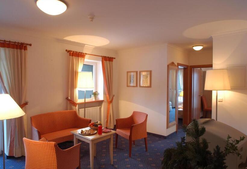 סוויטה דלוקס, Kreuzberg Monte Croce