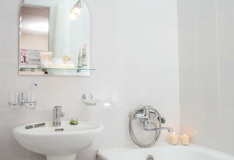 Estudio Estándar, Primorye