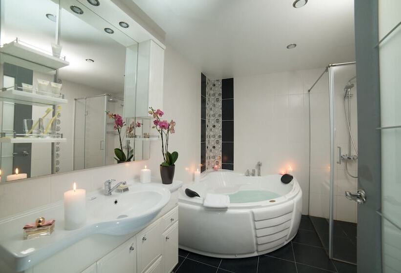 Estudio Estándar, Primorye