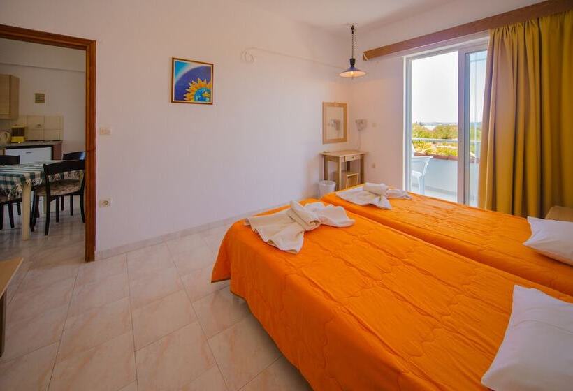 דירת חדר, Sea Harmony