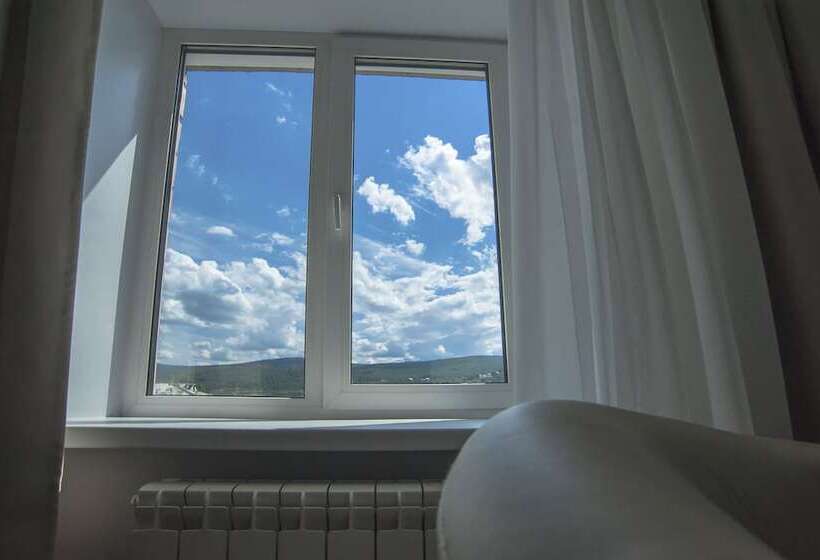 اتاق استاندارد, Sky