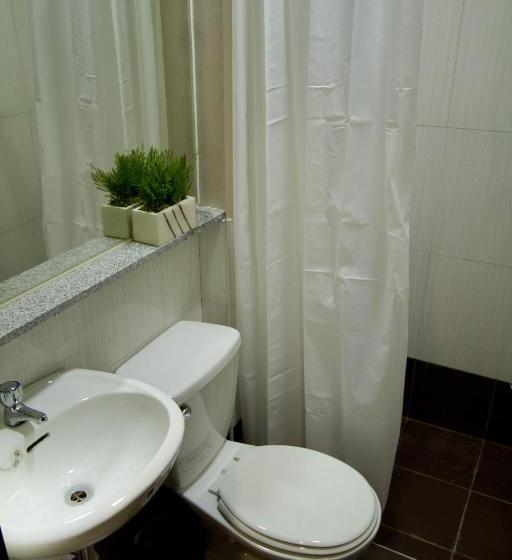 Quarto Quádruplo Premium, Stella